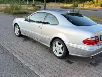 Gebraucht Mercedes CLK320 Elegance 218 PS (160 kW) 2001 Silber Coupé