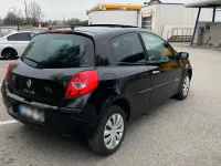 Używany Renault Clio III Initiale 101 KM (74 kW) 2008 Czarny Hatchback