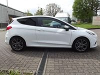 Gebraucht Ford Fiesta ST-Line 101 PS (74 kW) 2018 Weiß Kleinwagen