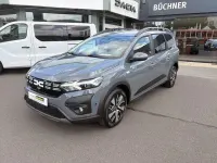 Neu Dacia Jogger Expression 91 PS (66 kW) 2026 Grau Van / Kleinbus