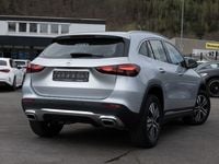 Gebraucht Mercedes GLA200 Progressive 163 PS (119 kW) 2024 Silber metalliclack hightechsilber SUV