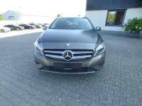 Gebraucht Mercedes A180 Urban 109 PS (80 kW) 2014 Braun Kleinwagen