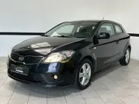 Gebraucht Kia Ceed Edition 7 125 PS (91 kW) 2013 Schwarz Kleinwagen