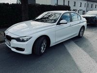 Gebraucht BMW 320 Sport Line 184 PS (135 kW) 2012 Weiß Limousine