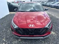 Neu Hyundai i20 90 PS (66 kW) 2026 (dragon red wr7) Kleinwagen