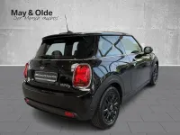 Gebraucht Mini Cooper SE 135 kW (184 PS) 2023 Schwarz Kleinwagen