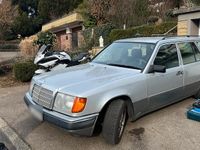 Usata Mercedes E220 150 CV (110 kW) 1993 Argento Station wagon
