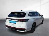 Gebraucht VW Passat R-line 150 PS (110 kW) 2025 Pure white Kombi