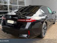 Gebraucht BMW 520 Comfort Edition 190 PS (139 kW) 2025 Saphirschwarz metallic Limousine