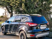 Gebraucht Ford Kuga 163 PS (119 kW) 2014 Schwarz SUV