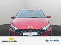 Gebraucht Hyundai i20 Trend 101 PS (74 kW) 2025 Rot Kleinwagen