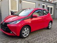 Gebraucht Toyota Aygo X-play 69 PS (50 kW) 2017 Rot Kleinwagen