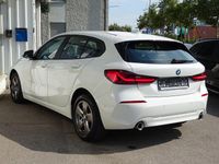 Gebraucht BMW 118 Advantage 150 PS (110 kW) 2022 Weiß Kleinwagen