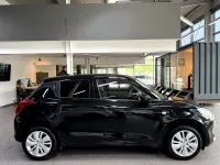 Gebraucht Suzuki Swift 90 PS (66 kW) 2019 Schwarz metallic Kleinwagen