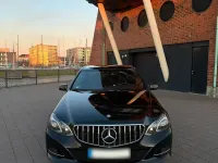 Gebraucht Mercedes E220 Elegance 170 PS (125 kW) 2013 Schwarz Limousine