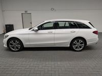 Gebraucht Mercedes C300 Avantgarde 245 PS (180 kW) 2019 Weiß (polarweiss) Kombi