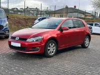 Gebraucht VW Golf VII LOUNGE 110 PS (80 kW) 2015 Rot Limousine