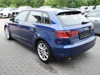 Gebraucht Audi A3 Attraction 179 PS (131 kW) 2013 Blau Limousine