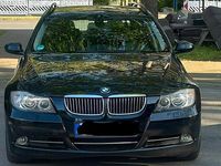 Gebraucht BMW 330 231 PS (169 kW) 2008 Schwarz Kombi