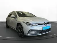 Gebraucht VW Golf VIII Style 131 PS (96 kW) 2023 Silber Limousine