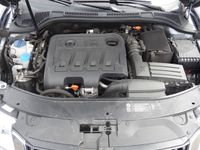 Gebraucht Skoda Superb 140 PS (102 kW) 2011 Grau metallic Kombi