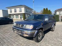 Usado Nissan Navara 103 HP (75 kW) 1999 Azul Pickup