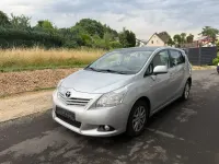 Gebraucht Toyota Verso 132 PS (97 kW) 2011 Silber Van / Kleinbus