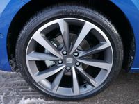 Neu Seat Leon FR 150 PS (110 kW) 2025 Saphir blau metallic Kombi