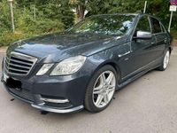 Gebraucht Mercedes E220 Avantgarde 170 PS (125 kW) 2012 Grau Limousine