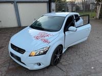 Gebraucht Kia Ceed Sport 126 PS (92 kW) 2010 Weiß Kleinwagen