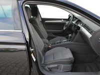 Gebraucht VW Passat Business 150 PS (110 kW) 2022 Schwarz Kombi