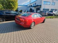 Gebraucht Jaguar XF Prestige 163 PS (119 kW) 2015 Rot Limousine