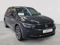Gebraucht VW Tiguan 150 PS (110 kW) 2023 Uranograu SUV