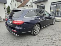 Gebraucht Mercedes E220 194 PS (142 kW) 2017 Blau Limousine
