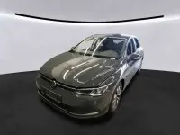 Gebraucht VW Golf VIII Move 110 PS (80 kW) 2024 Grau Limousine