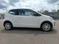 Usado VW up! CLUB 75 HP (55 kW) 2017 Branco Citadino