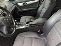 Gebraucht Mercedes C180 Elegance 156 PS (114 kW) 2010 Kombi