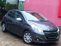 Gebraucht Peugeot 208 Style 82 PS (60 kW) 2018 Grau Kleinwagen