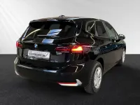 Używany BMW 218 Active Tourer 150 KM (110 kW) 2023 Czarny Minivan
