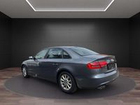 Gebraucht Audi A4 Attraction 120 PS (88 kW) 2015 Monsungrau metallic Limousine