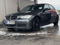 Gebraucht BMW 318 143 PS (105 kW) 2007 Grau Limousine