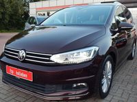 Gebraucht VW Touran Highline 150 PS (110 kW) 2017 Rot Van / Kleinbus