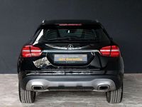 gebraucht Mercedes GLA180 Urban*LED*NAVI*PDC*TEILLEDER*