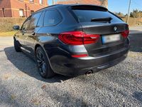 Gebraucht BMW 520 Sport Line 190 PS (139 kW) 2018 Schwarz Kombi
