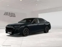 Gebraucht BMW M760e Performance 571 PS (419 kW) 2025 Individual lack atlasgrau Limousine