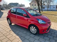 Gebraucht Toyota Aygo 68 PS (50 kW) 2012 Rot Kleinwagen