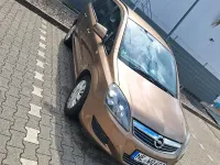 Gebraucht Opel Zafira 115 PS (84 kW) 2012 Gold Van / Kleinbus