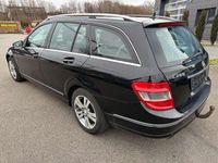 Gebraucht Mercedes C200 Avantgarde 136 PS (100 kW) 2010 Obsidianschwarz  metalliclack Kombi