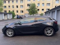 Gebraucht Opel Astra GTC 165 PS (121 kW) 2012 Schwarz Limousine
