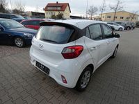 Gebraucht Hyundai i10 Select 67 PS (49 kW) 2023 Weiß Kleinwagen